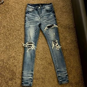 Worn only twice!! First comes, first served!